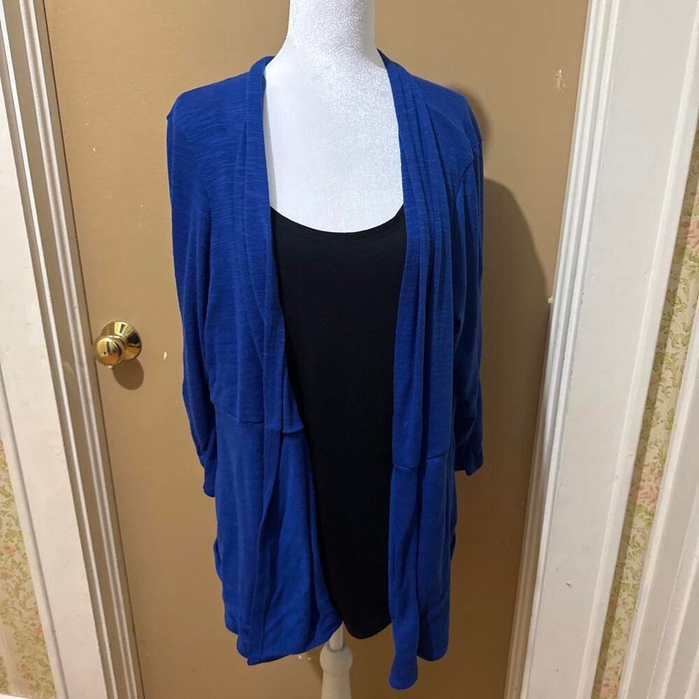 Blue cardigan with pockets